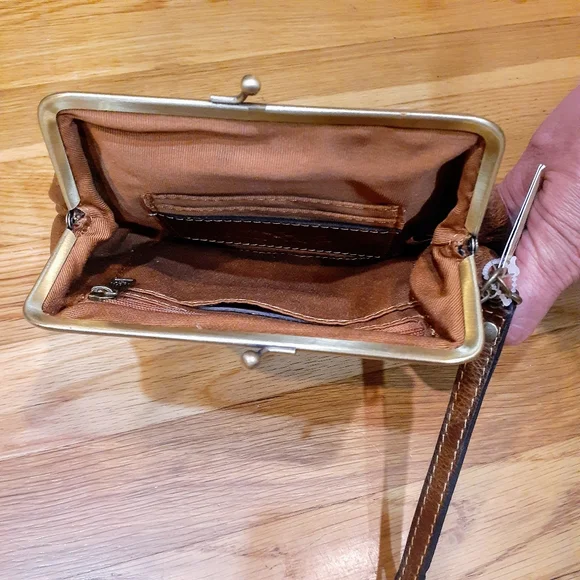 Patricia Nash Lg Seven Cognac Distress Leather Kiss- Lock Wristlet Clutch Bag OS - Picture 2 of 3